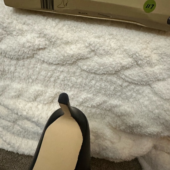 New Michael Kors Women's Rue Leather Ankle Bootie Black Size 9 - Picture 7 of 9